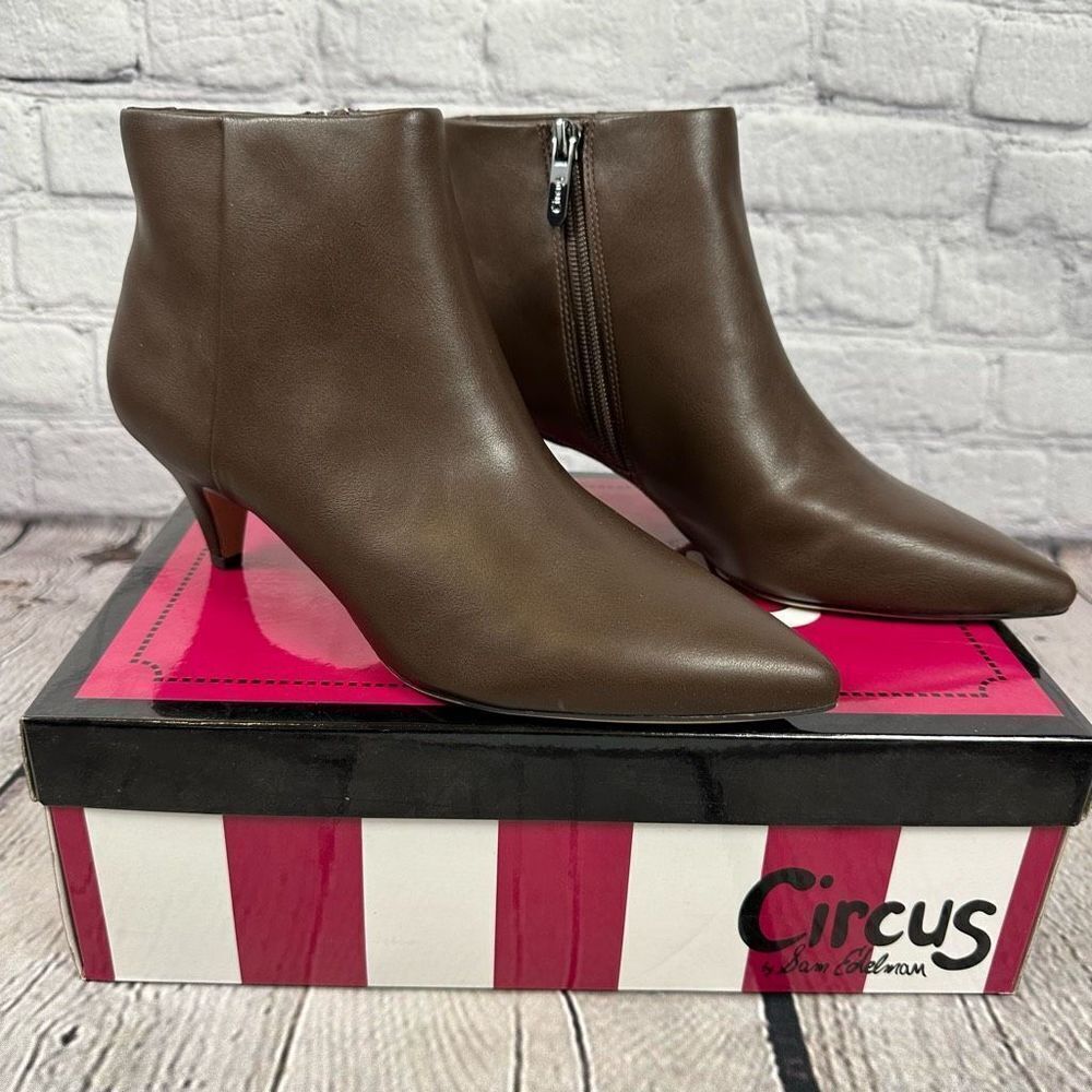 Circus by Sam Edelman Women’s Kirby Ankle Booties Buffalo Brown NEW IN BOX